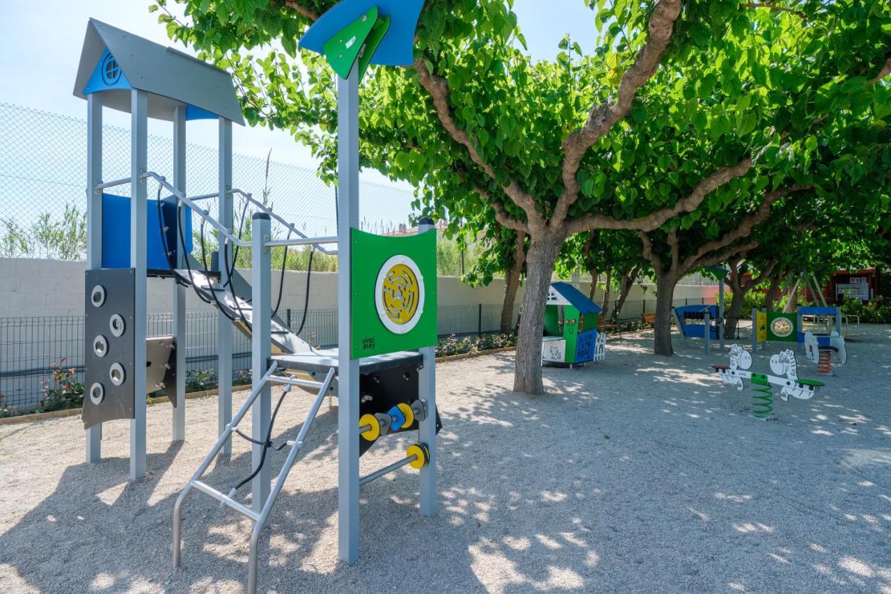 Camping Estival Vendrell Platja كوماروغا المظهر الخارجي الصورة