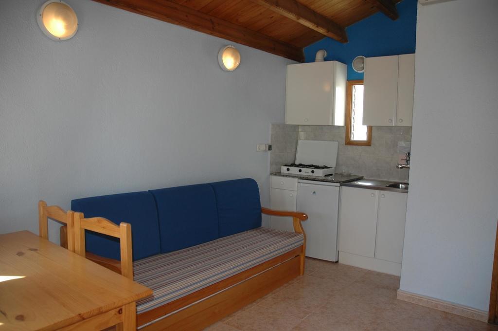 Camping Estival Vendrell Platja كوماروغا الغرفة الصورة
